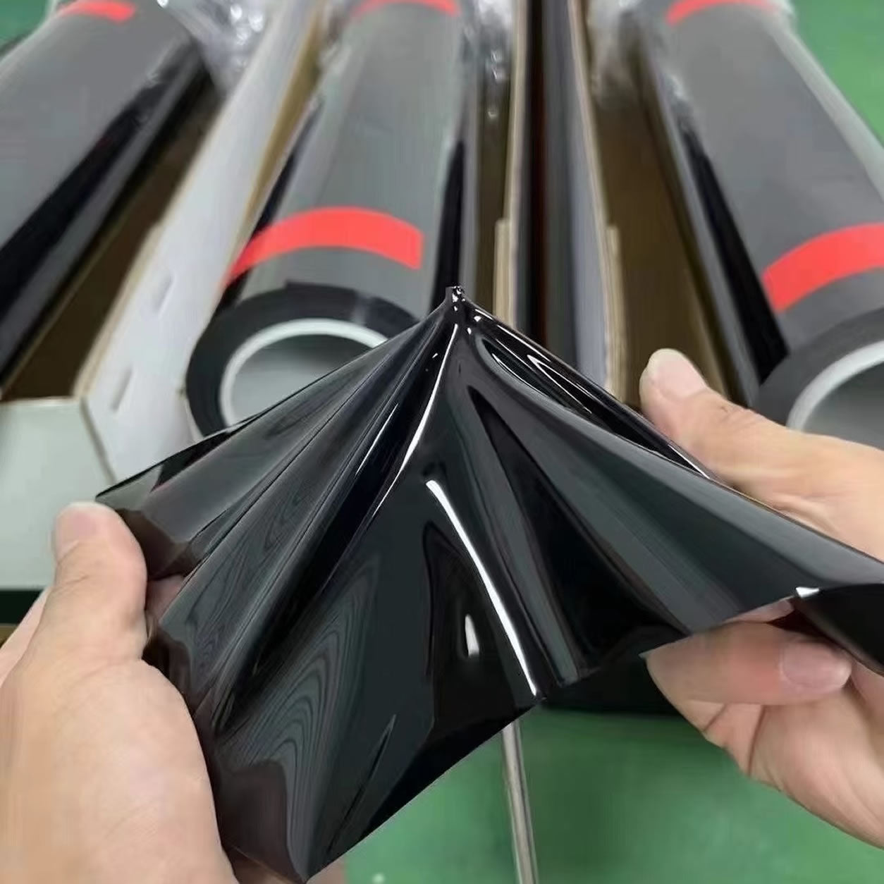 C-Nice Gloss Piano Black TPU Color PPF features